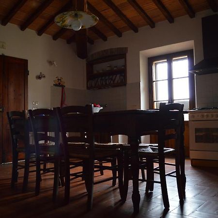 Vila Agriturismo La Disperata San Quirico dʼOrcia Exteriér fotografie
